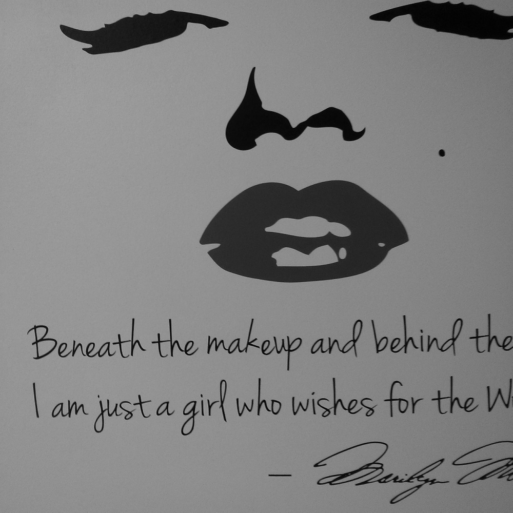 Meet your Posher, Joyal